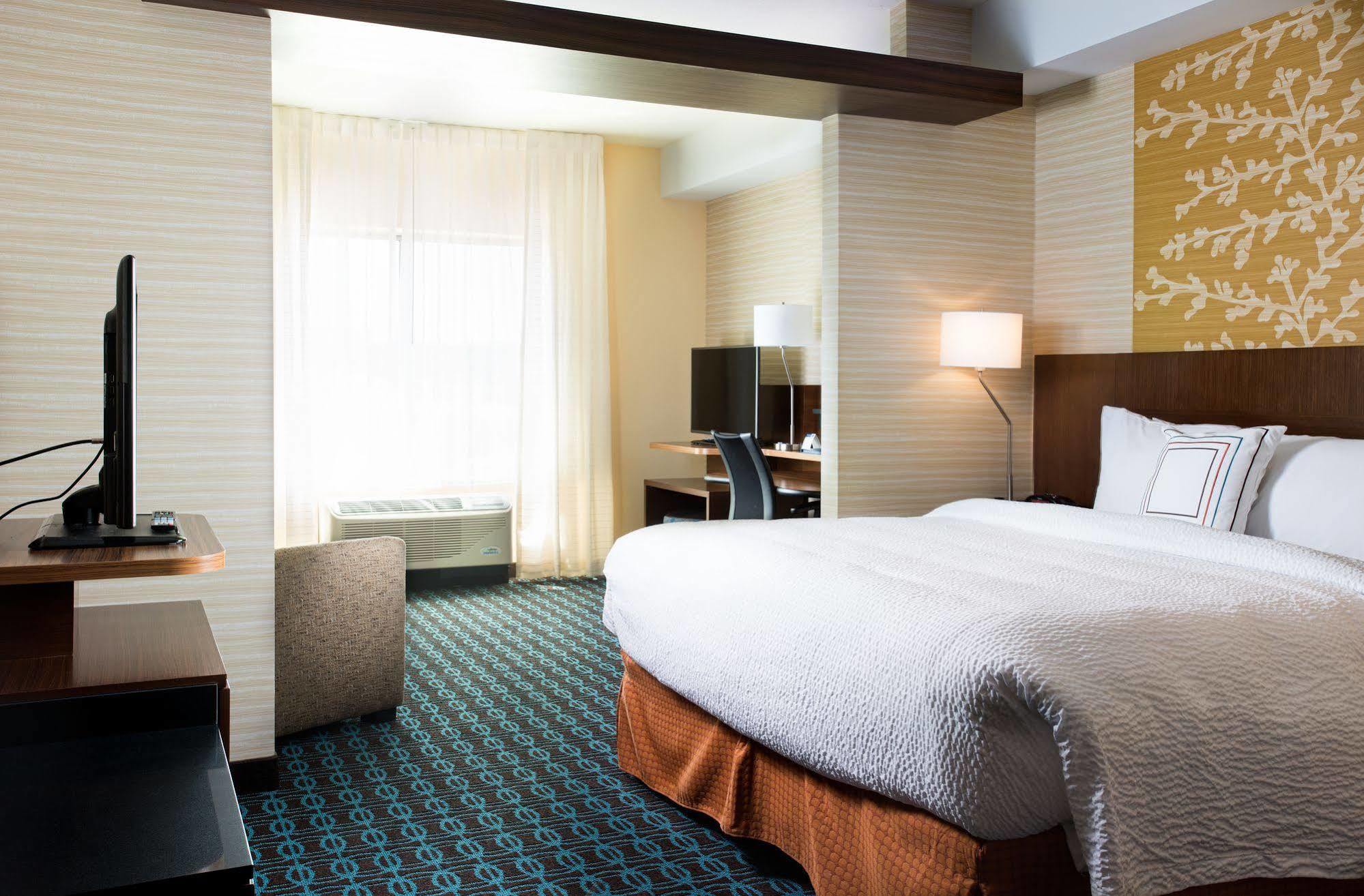 Fairfield Inn & Suites By Marriott Rochester Mayo Clinic Area/Saint Marys Exterior photo